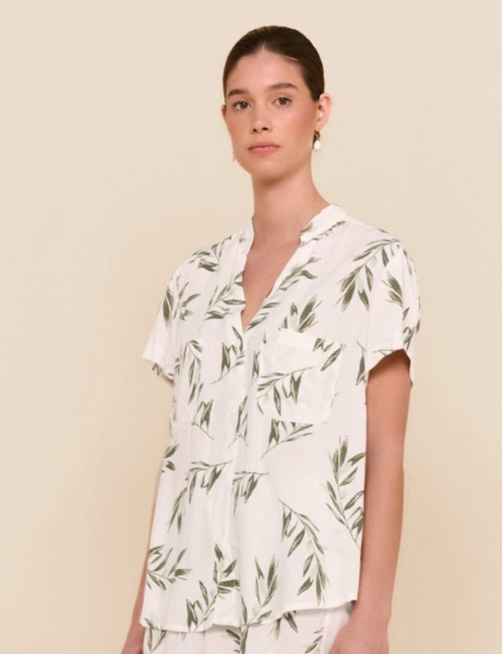 PIYAMA Maggie Pajama Top size Large White Olive Leaf Button Front Pocket Relaxed